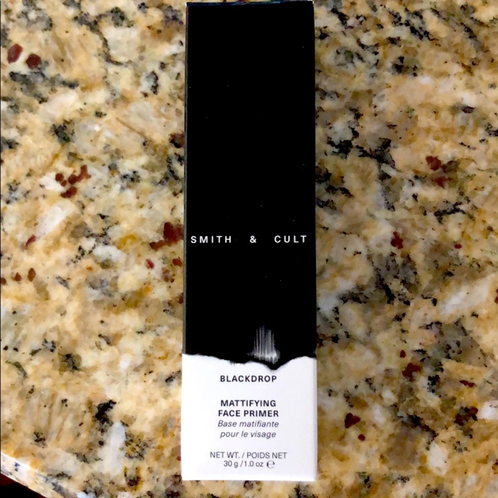 Smith & Cult black drop mattifying face primer
